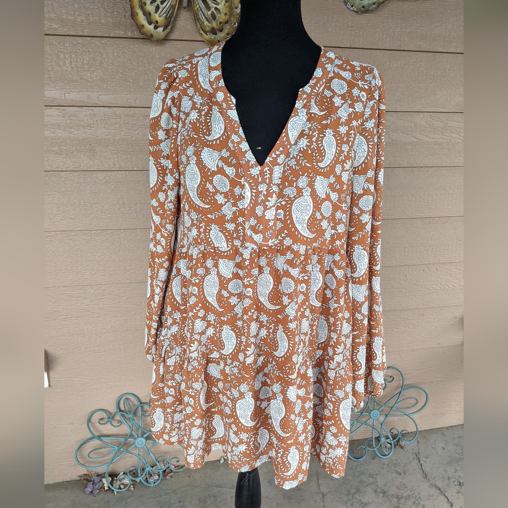 Melloday Rust Paisley Tiered V Neck Blouse